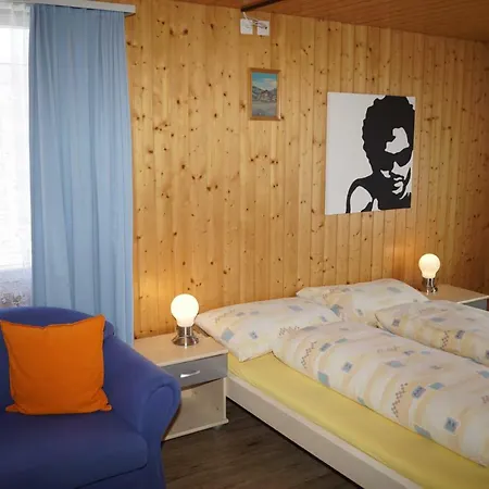 Budgethotel Bernahof לינה וארוחת בוקר