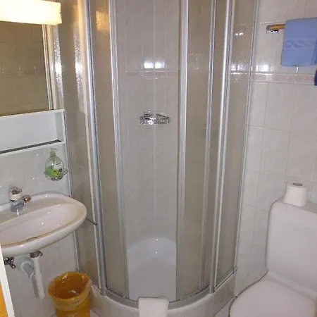 Panzió Budgethotel Bernahof 2*